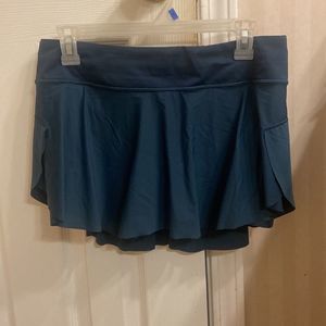 Lululemon skort size 8